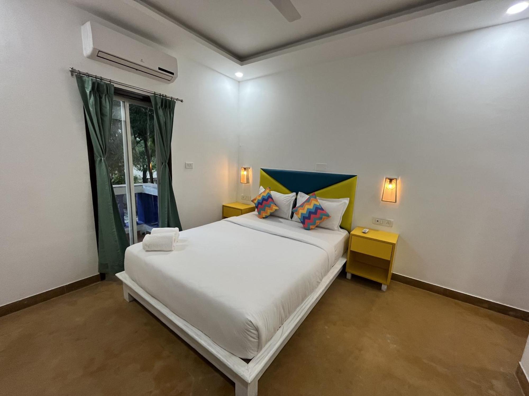 Gostops Plus Goa Vagator Goa Vieja Exterior foto